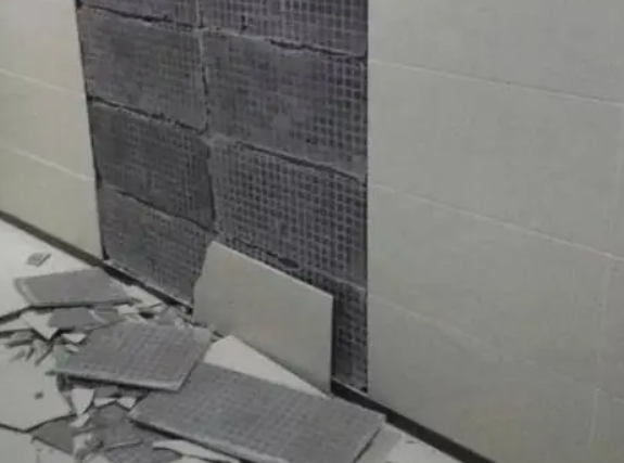 和硕瓷砖空鼓维修公司分享下和硕墙砖松动维修的知识